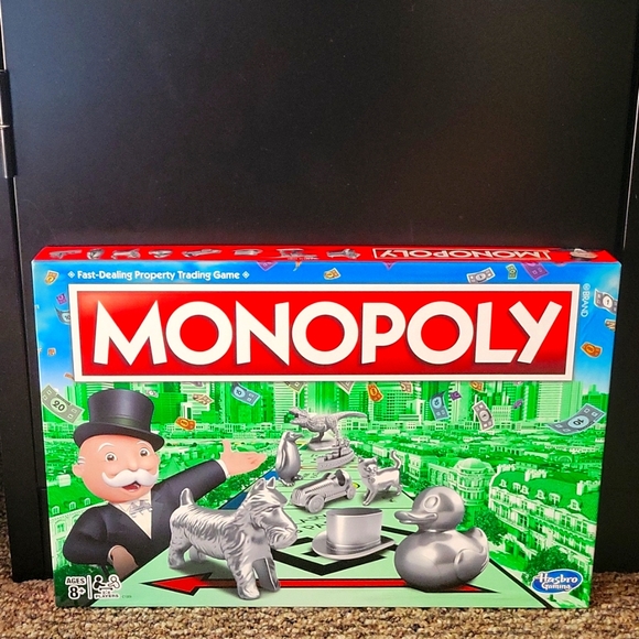 Monopoly Classic Edition Board Game, Family Board Game for 2 to 6 Players - Picture 2 of 3